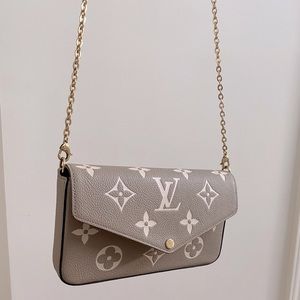 FELECITE POUCHETTE IN TURTLEDOVE 100% AUTHENTIC